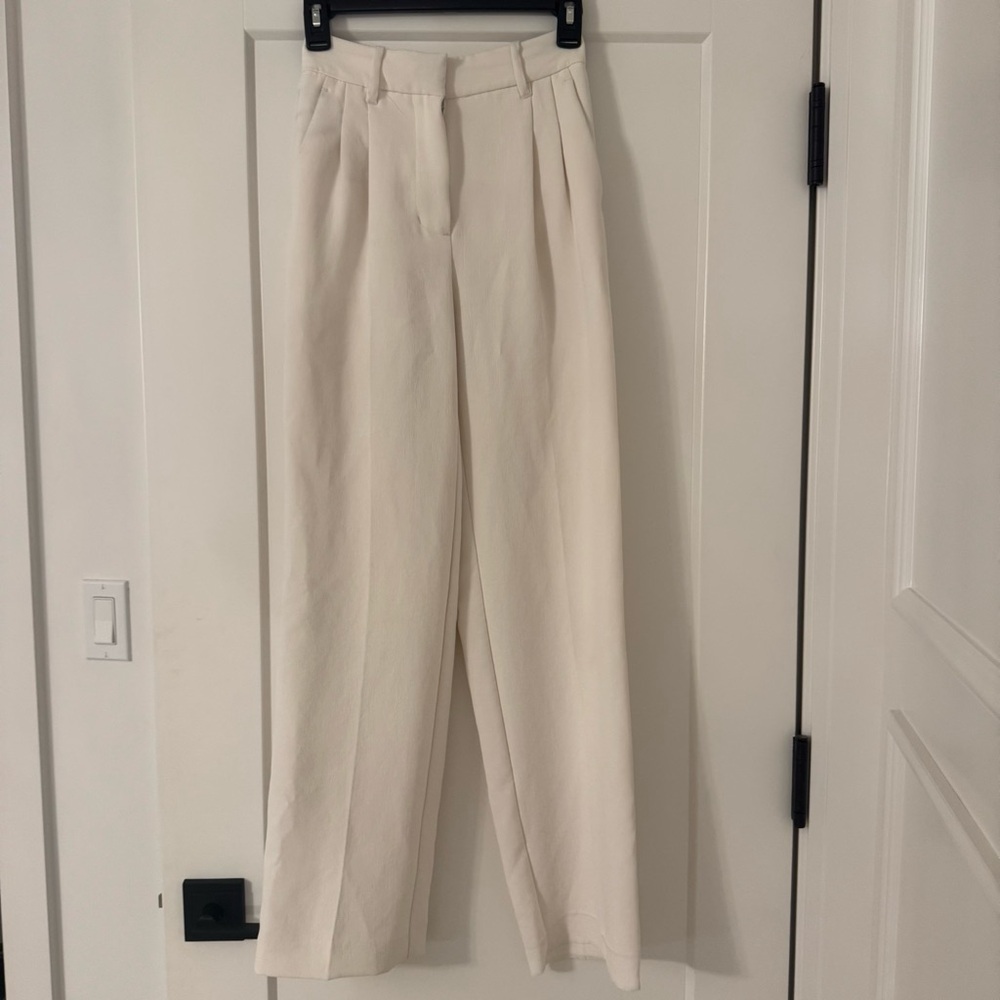 Aritzia High Waisted Effortless Dress Pants - light birch - Wilfred Size 0